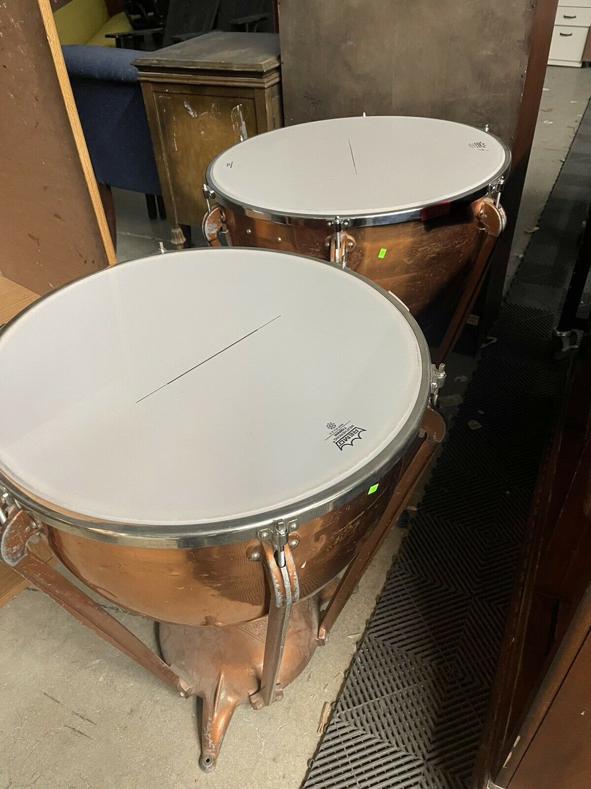 Ludwig, Wfl, Set Of 2 Timpani Drums, 29inch And 26inch Used, Copper, 1940s