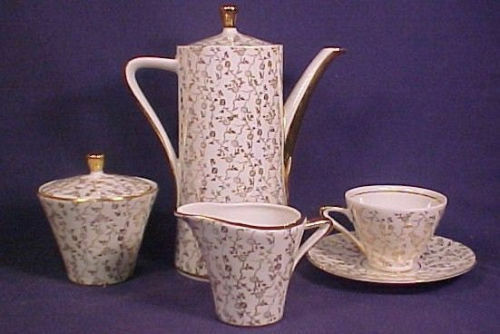 Beautiful Mint Royal Bonn Demitasse Tea Set