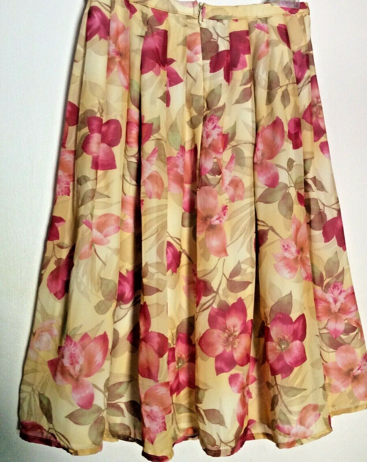 VTG MENGFEI Li*(14) YOUTH Chiffon Floral Skirt, Pleated Waist, Lined, pre-owned